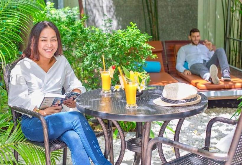 Hotel White Mansion 白色公馆