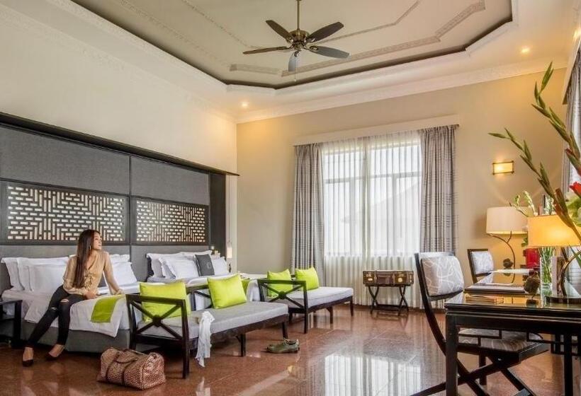 Hotel White Mansion 白色公馆