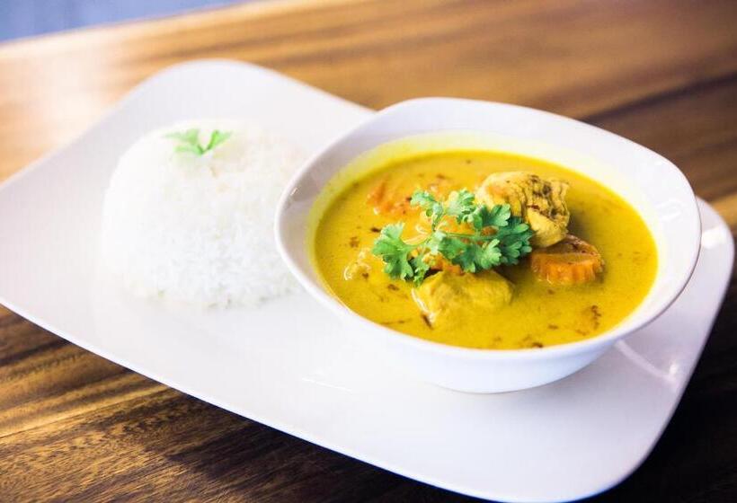 Hotel White Mansion 白色公馆