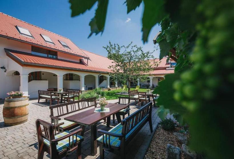 בית מלון כפרי Winzerhof Kiss