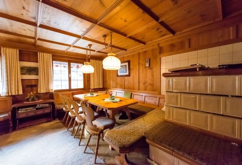 بنسيون Alpenfeuer Montafon