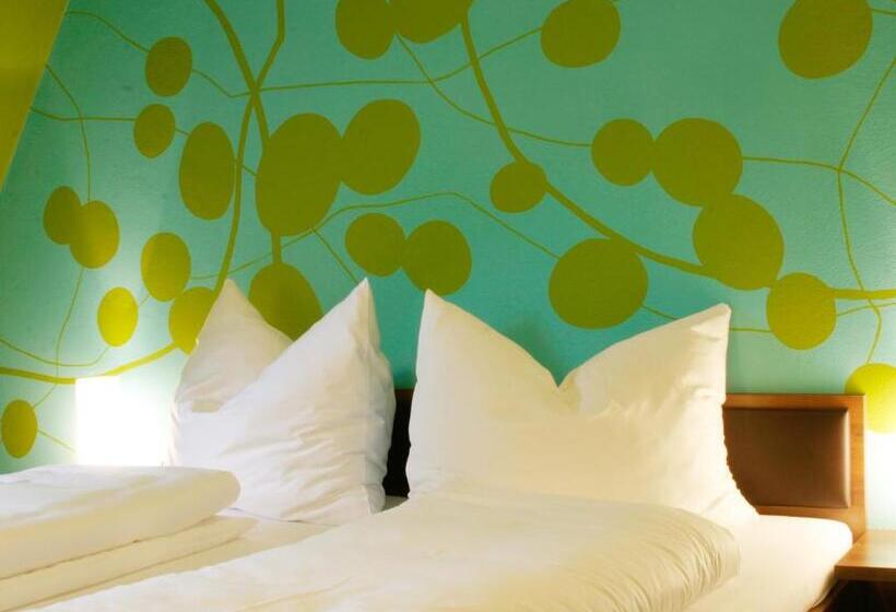 بنسيون Brauereigasthof Reiner