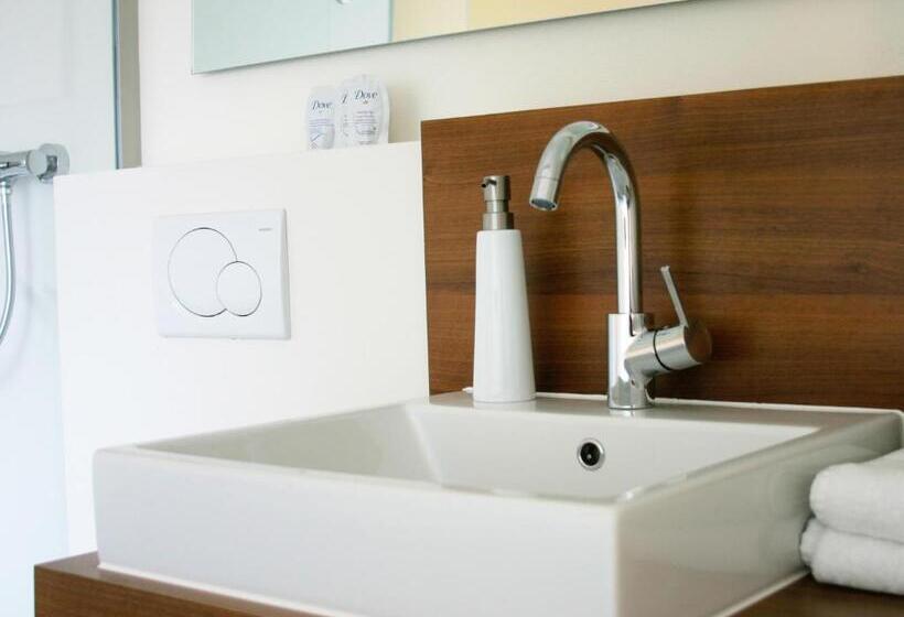 بنسيون Brauereigasthof Reiner