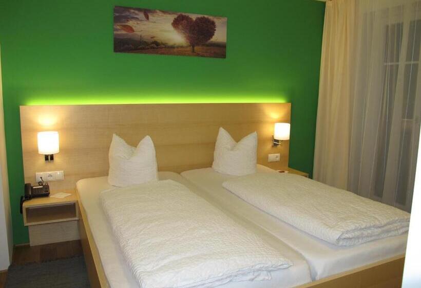 بنسيون Gasthof Ochsen