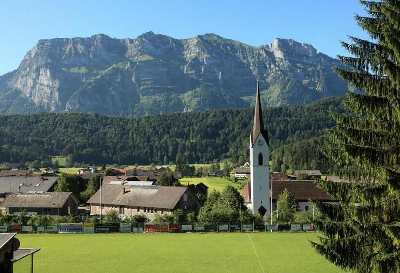 بنسيون Gasthof Taube