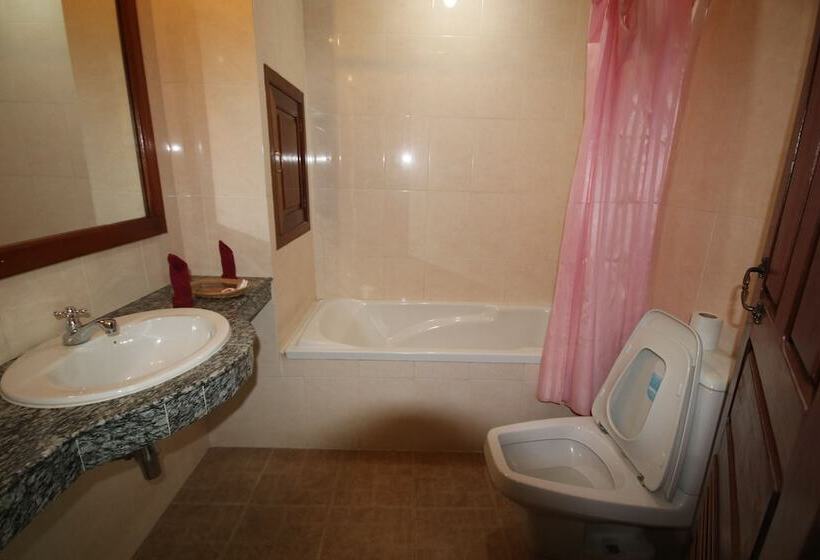 پانسیون Mom's Guesthouse