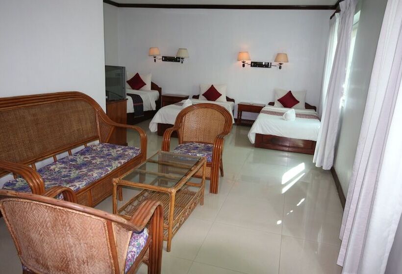 پانسیون Mom's Guesthouse