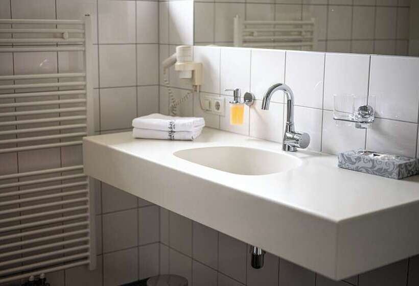 بنسيون Schäfle Landgasthof