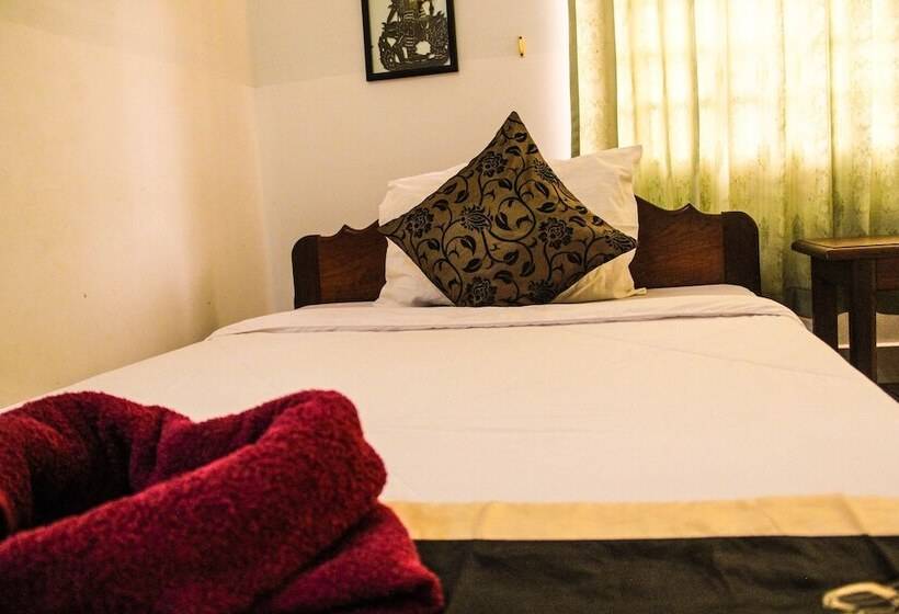 پانسیون Tropical Breeze