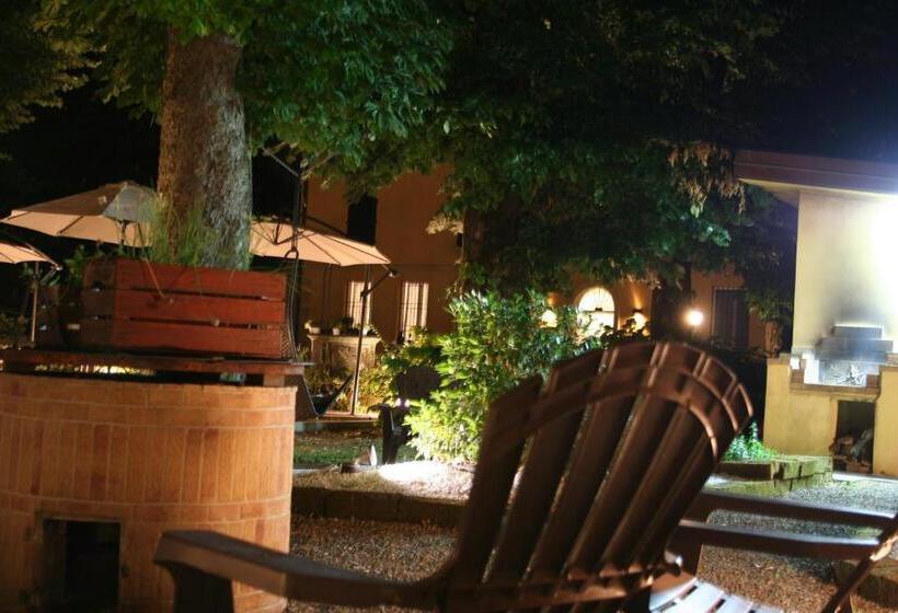 Residence Alle Scuole Country House