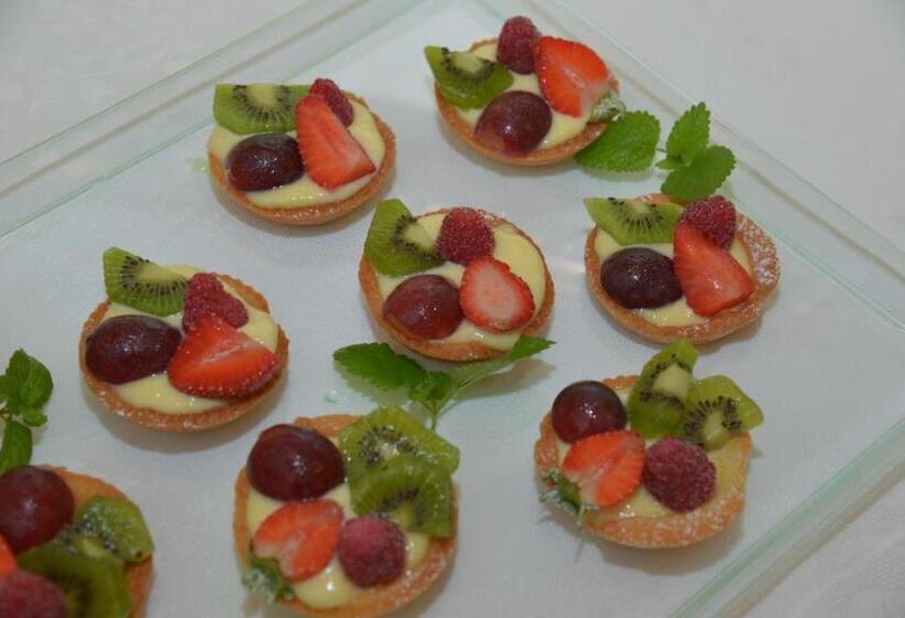 منتجع Borgo Dei Poeti Romantik Wellness & Spa