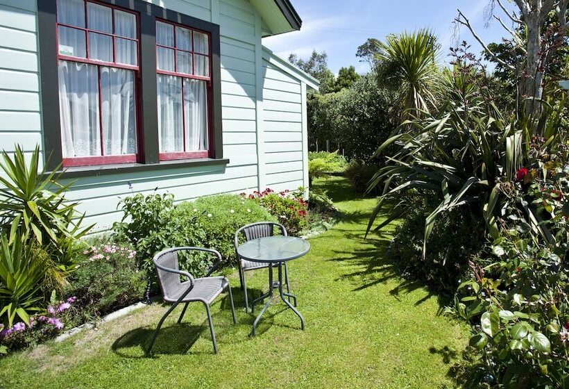 The Station House Motel