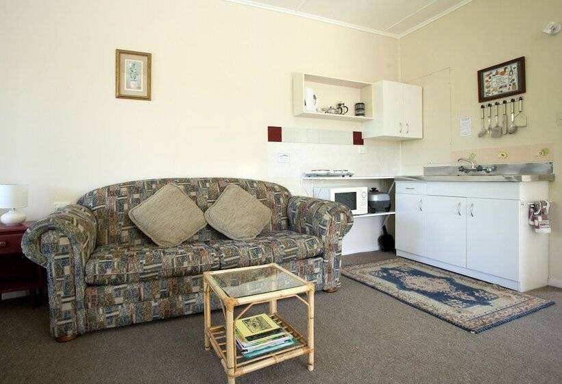 The Station House Motel