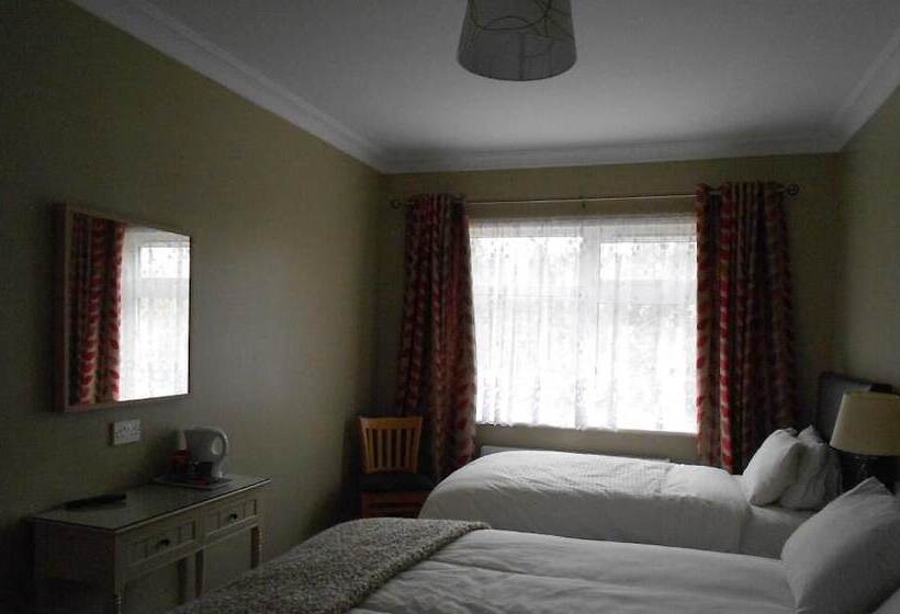 The Yellow House B&b