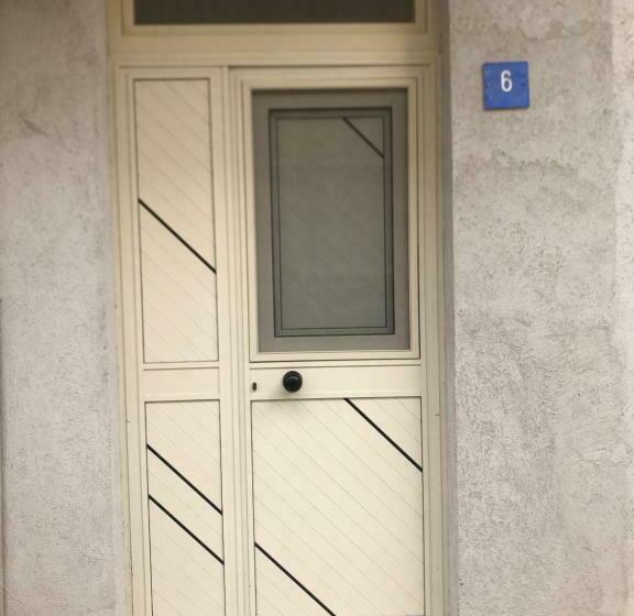 ( Art Of Living ) La Casa Di Mike