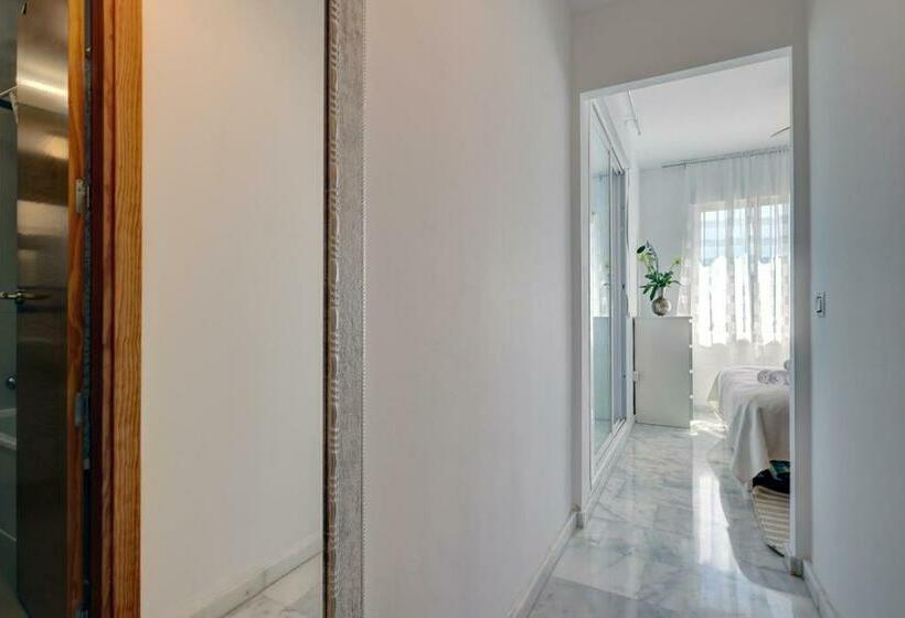 105 Welcoming Andalusian Style 2 Bed Apartment With Views Of Miraflores Golf