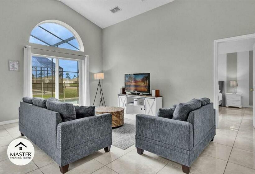 3 Bedrooms   2 Bathrooms   Cumbrian Lakes 4695 Cl