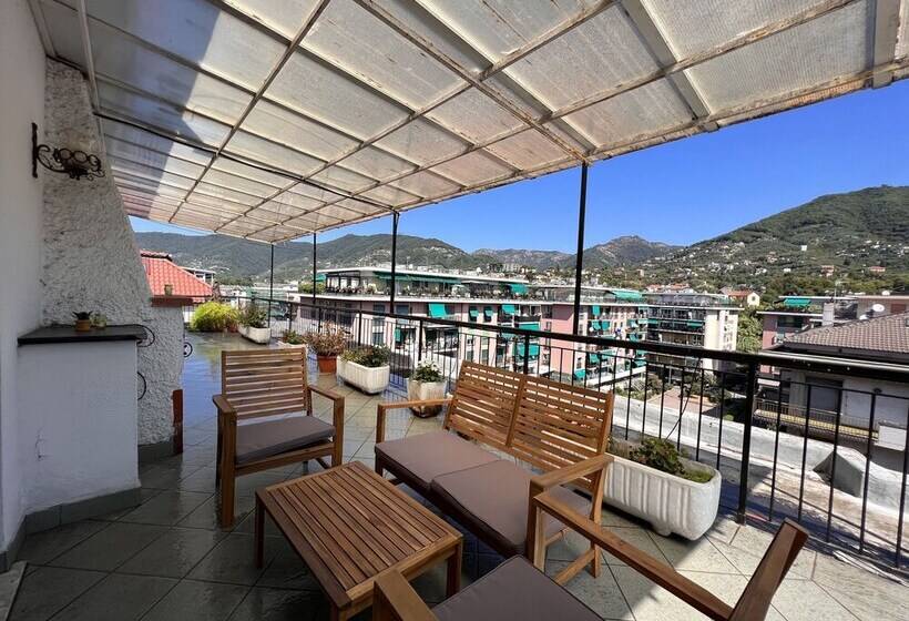 Joivy Spacious 2 Bed With Terrace