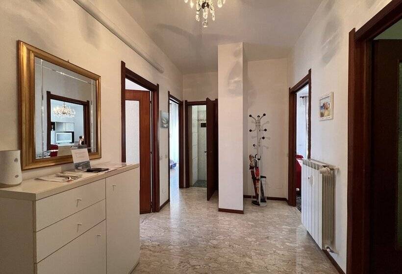 Joivy Spacious 2 Bed With Terrace