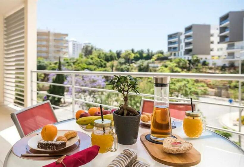 Apartamento Luminoso Próximo Da Praia E Da Marina