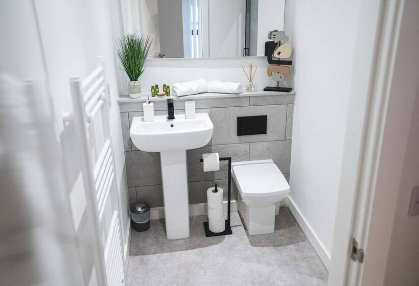 Birtin Works Apartments   Brand New   City Centre