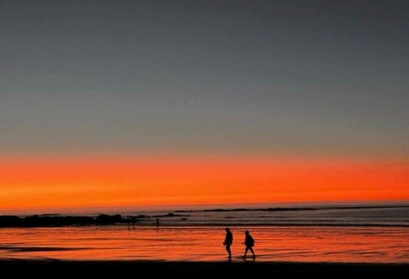Broome Retreat, With Pool, Cable Beach