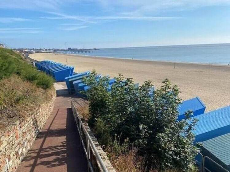 First Light Pakefield Air Manage Suffolk