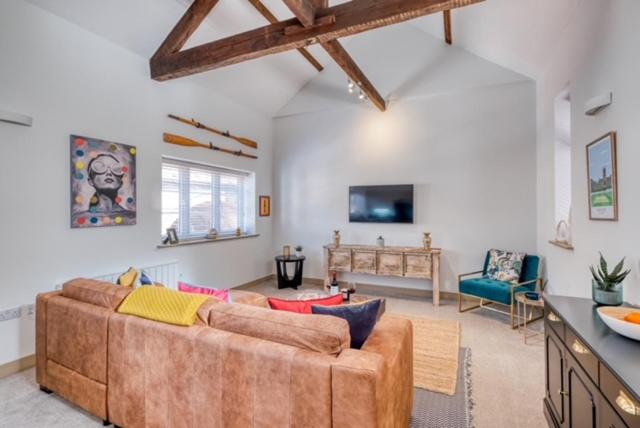 Gorgeous 1 Bed City Apartment, Sleeps 4