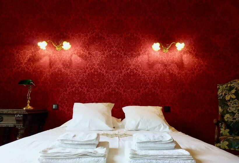 Château Xixème Pour 12 Pers, Parc 1.3ha, Chambres D époque, Proche Commerces, Laval Et Activités