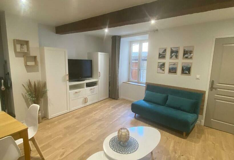 Le Cocon Blanc: T2 Centre Ax Neuf Et équipé 8 Pers