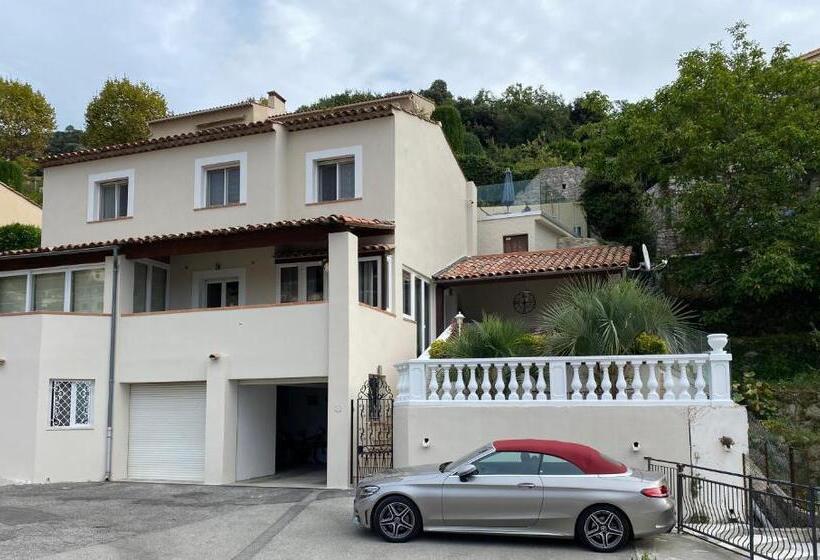 Luxurious, Quiet, And Peaceful, 3 Floor Villa, 5km From Monaco