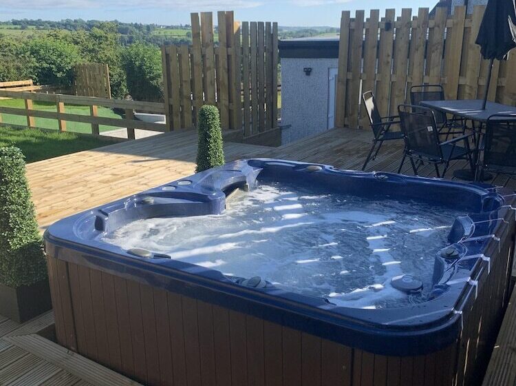 Luxury Cottage, Views Of The Lakes With Hot Tub