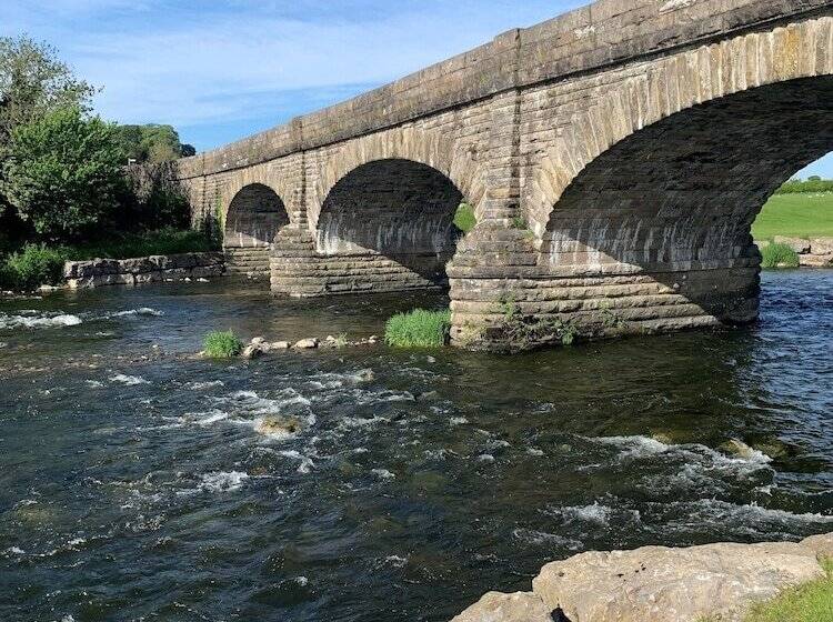 Luxury Cottage, Views Of The Lakes With Hot Tub