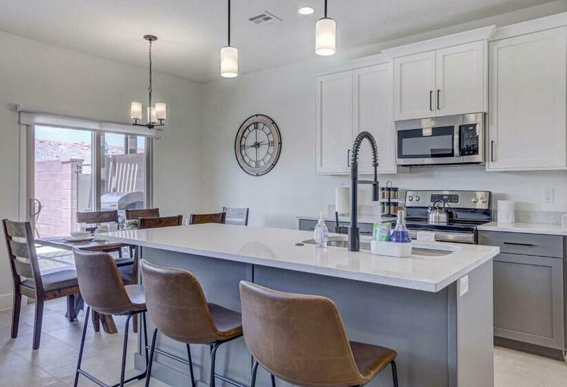 Townhome Desert Dlux