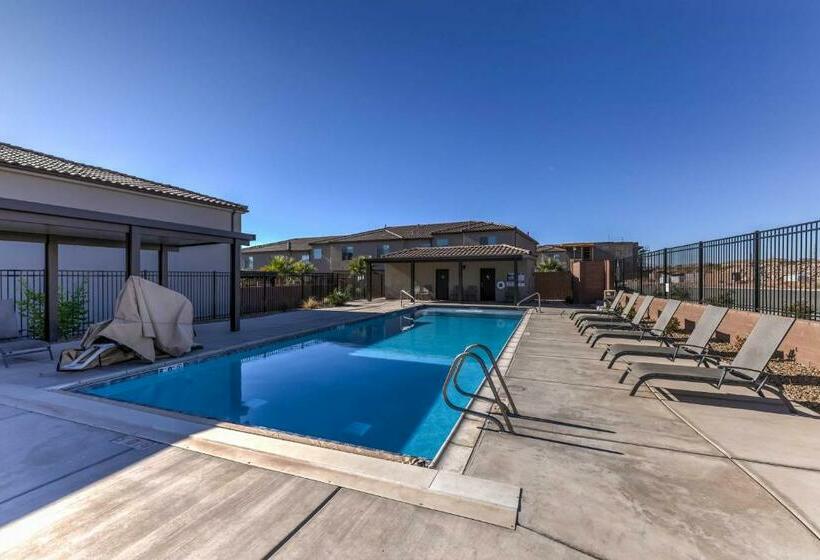 Townhome Desert Dlux