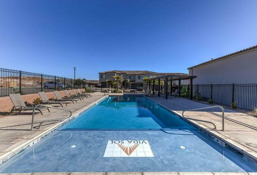 Townhome Desert Dlux