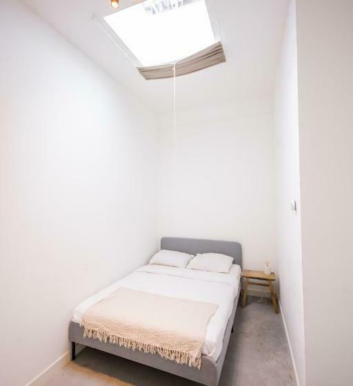 Tremendous 2 Bedroom Serviced Apartment   79 M2