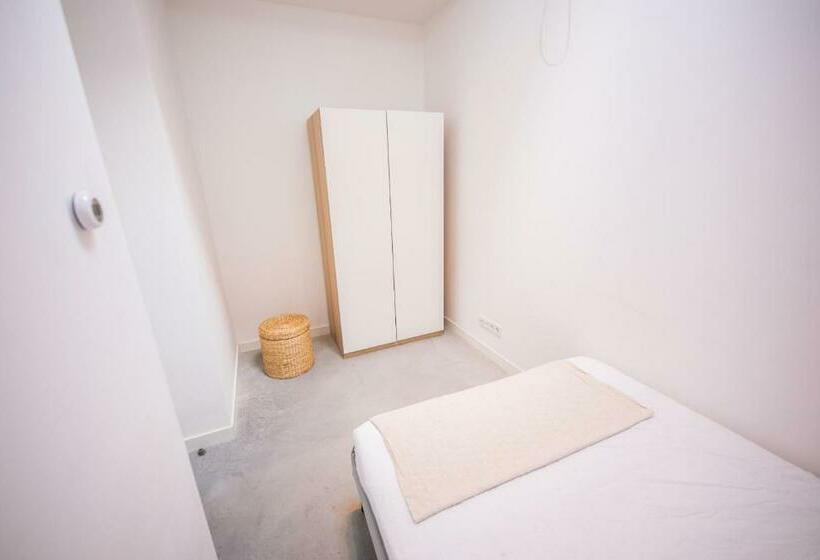 Tremendous 2 Bedroom Serviced Apartment   79 M2