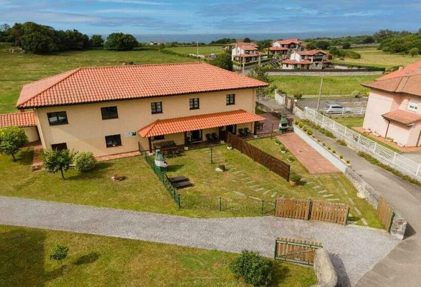 Apartamentos El Acebo