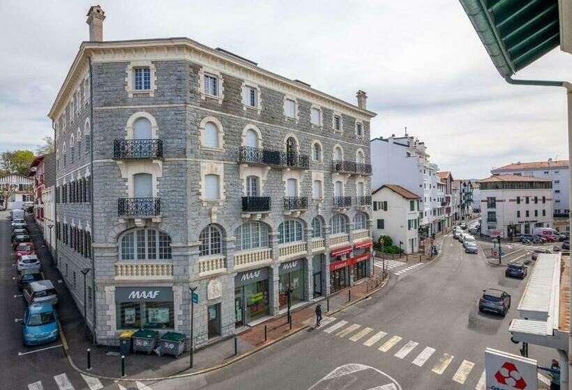 Charmant Appartement Au Centre Ville De Saint Jean De Luz, Plage Et Commerces à Proximité   Fr 1 4 6
