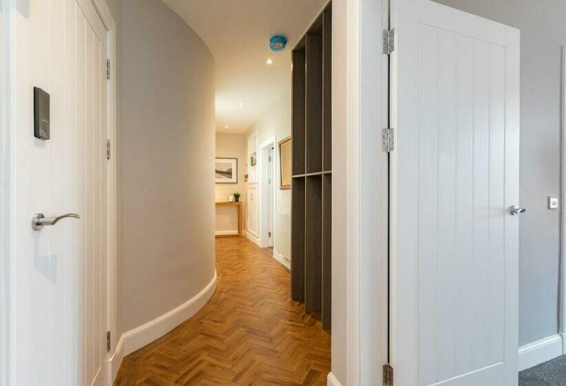 Caddyshacks Gullane, 4 Bedroom, 4 Bath, Golf, Beach