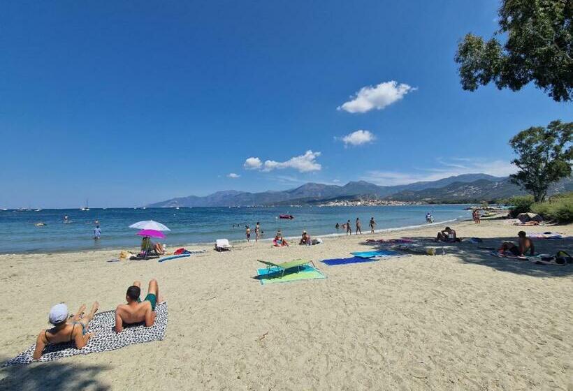 Charmant Logement Avec Piscine à 300 M De La Plage