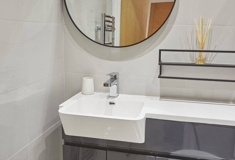 Host & Stay   North Quay Apartments