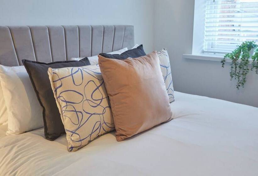 Host & Stay   North Quay Apartments