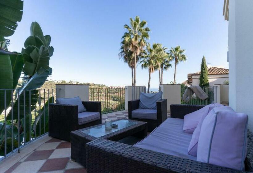 Los Arqueros Golf Villas