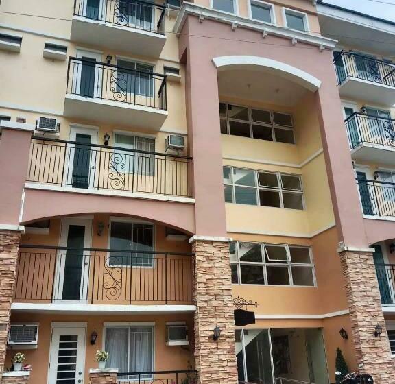 Lucila Unit 905q
