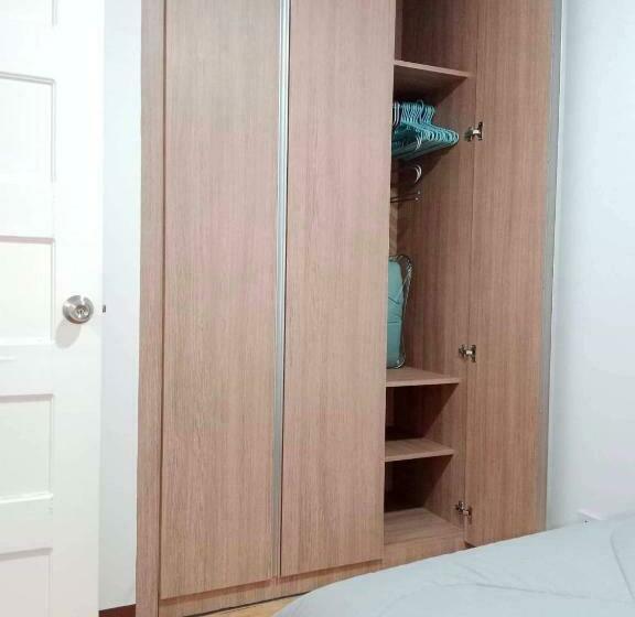 Lucila Unit 905q