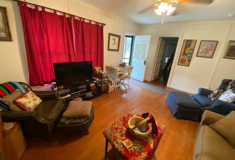 11th St. Casa Blanca Bandera, Tx