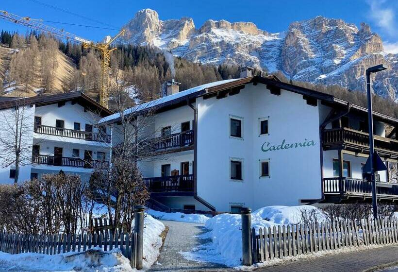 Appartamento A San Cassiano Nel Cuore Dell Alta Val Badia In Confortevole Residence A Pochi Passi Da