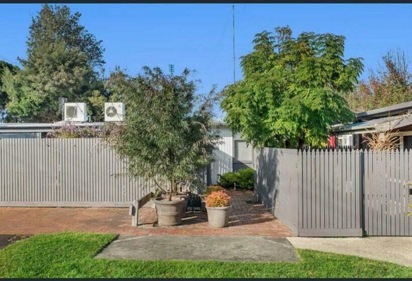 Belle Retreat By The River & Ocean Pet Friendly